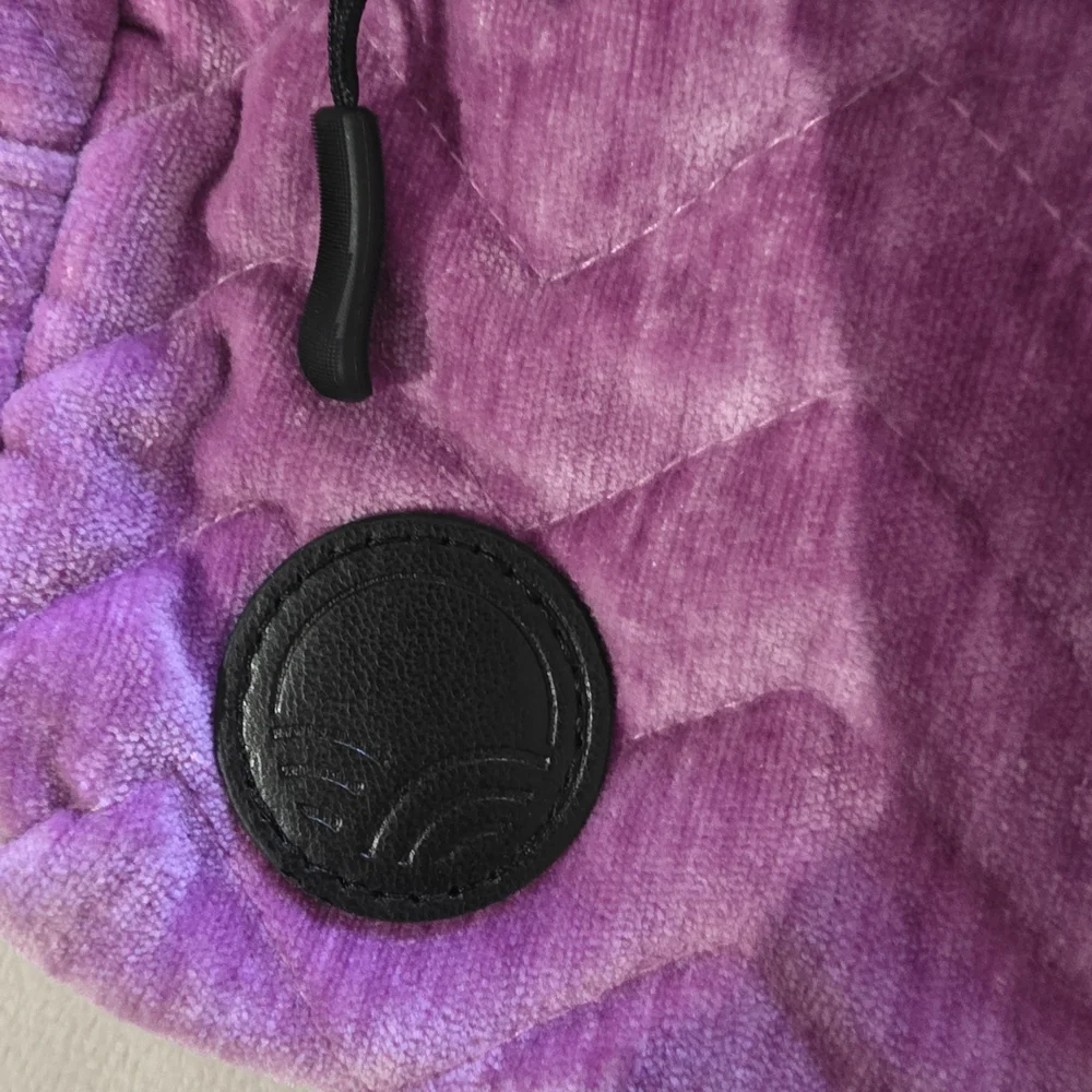 Tushbaby Belt Bag - Picture 3 of 9